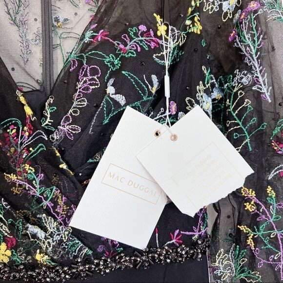 Mac Duggal EMBROIDERED ILLUSION PUFF SLEEVE COLUMN GOWN 79379 - Picture 5 of 10